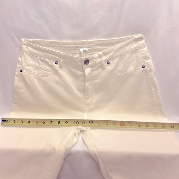 Slightly Worn BCBGeneration Women Skinny Pants Size 30 White - Picture 11 of 13